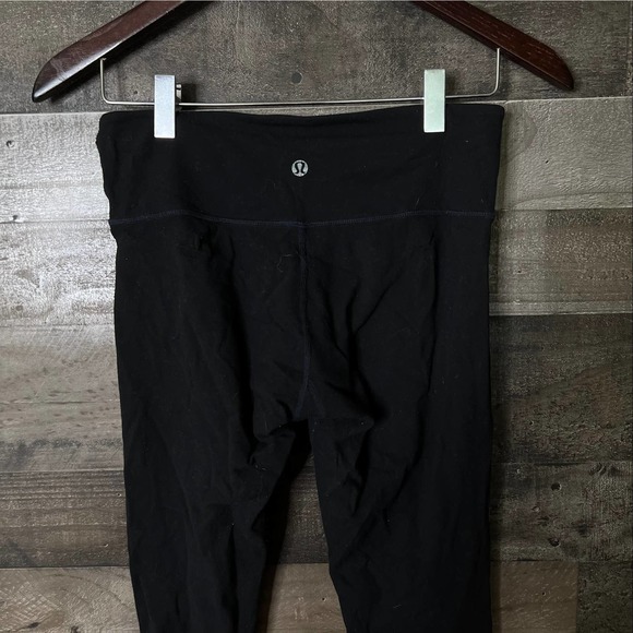 SOLD Lululemon Wunder Under Leggings 6 - Picture 5 of 6